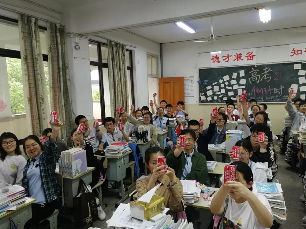 9a8c442fa33a49759766cb89e56cd8c8.jpg