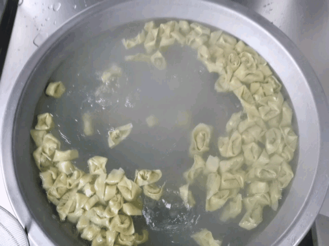 b947be546b3c42ed9da56625b1fc028a.gif