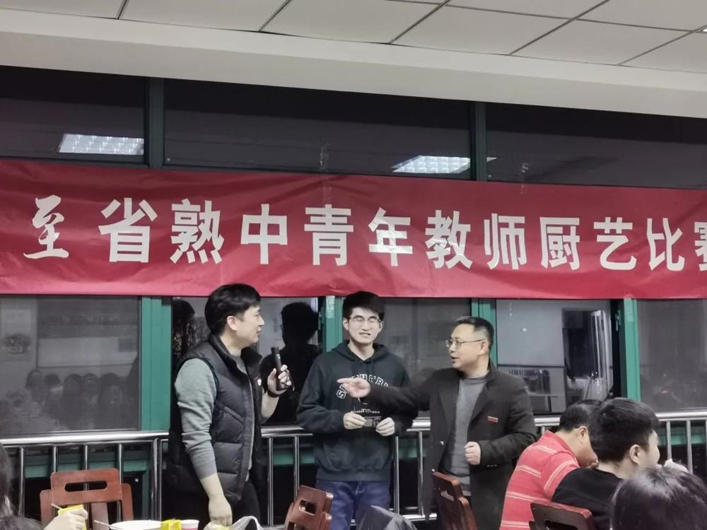 b563eae905304073a4c2a41ade50d165.jpg