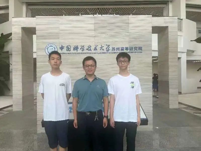 05860ff42da744009e02416145611bf8.jpg