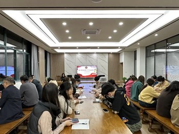 我校开展“践行教育家精神 学习身边榜样”活动